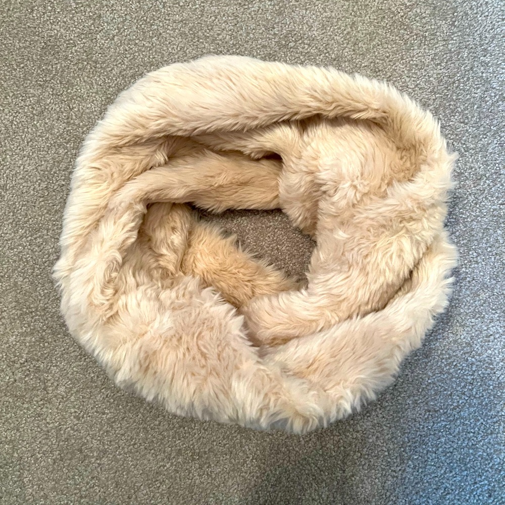 Blush Faux Fur Infinity Scarf